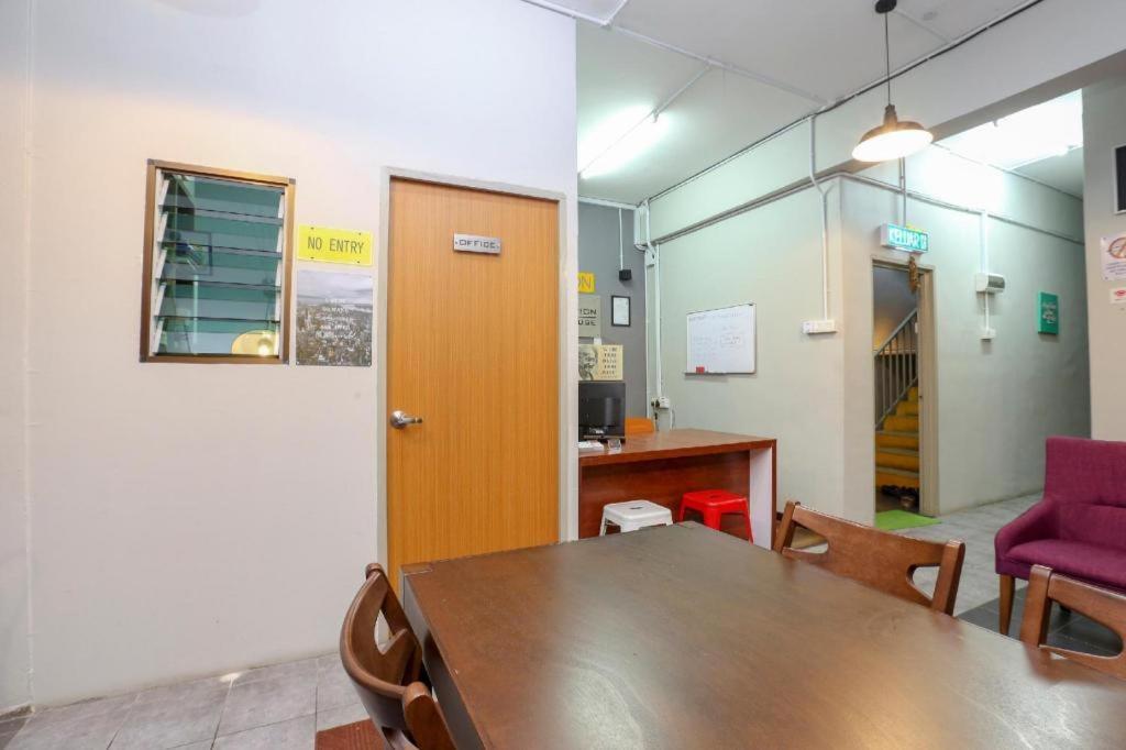 Spot On 89751 Bed Station Guest House Тана Рата Екстериор снимка