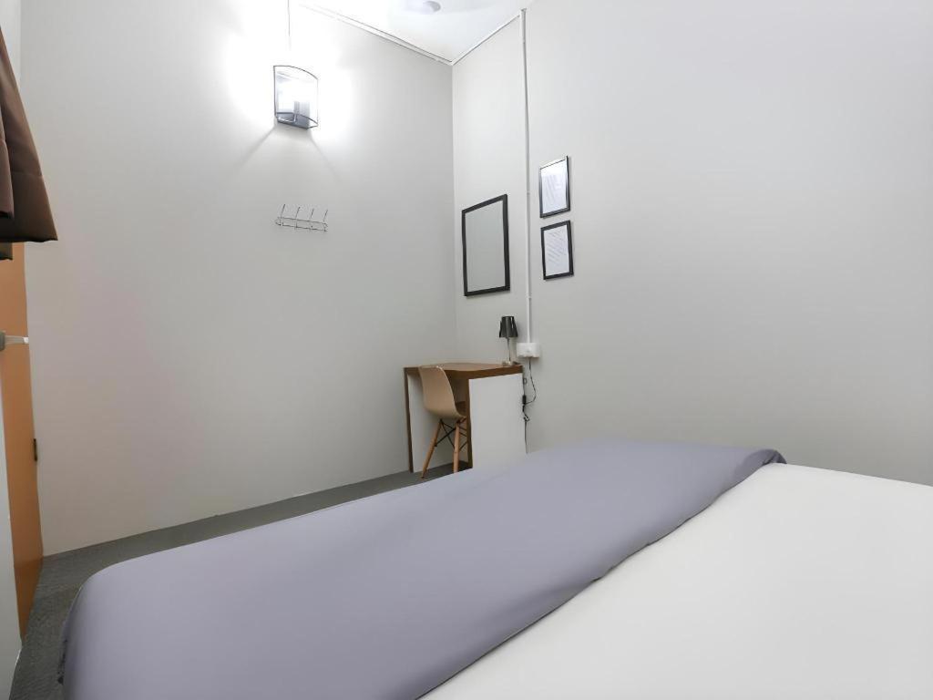 Spot On 89751 Bed Station Guest House Тана Рата Екстериор снимка