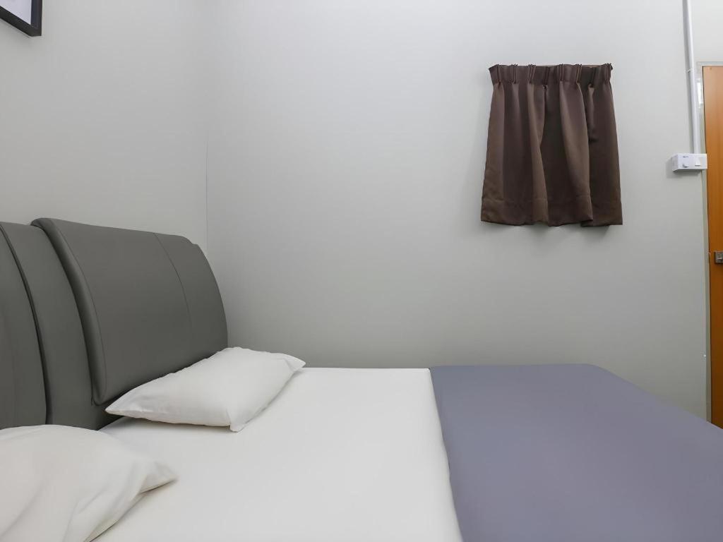 Spot On 89751 Bed Station Guest House Тана Рата Екстериор снимка